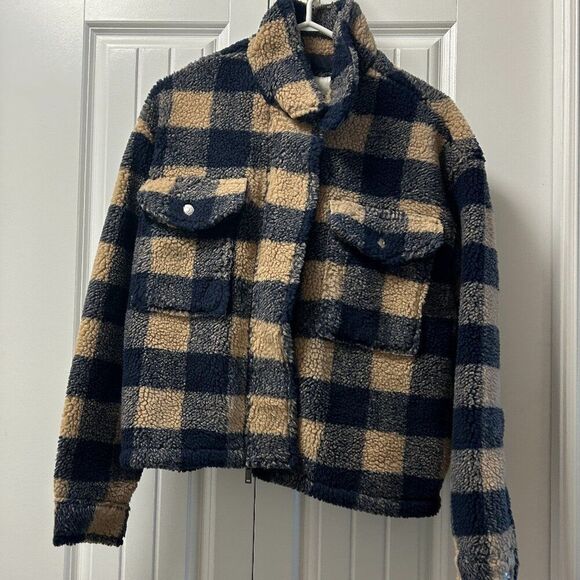 NWT American Eagle Checkered Zip-Up Sherpa Shacket - Picture 4 of 11